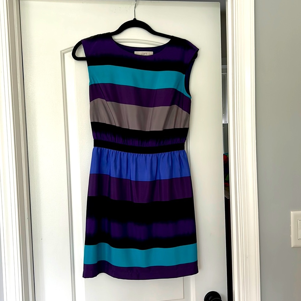 Loft size S dress, never worn no tags